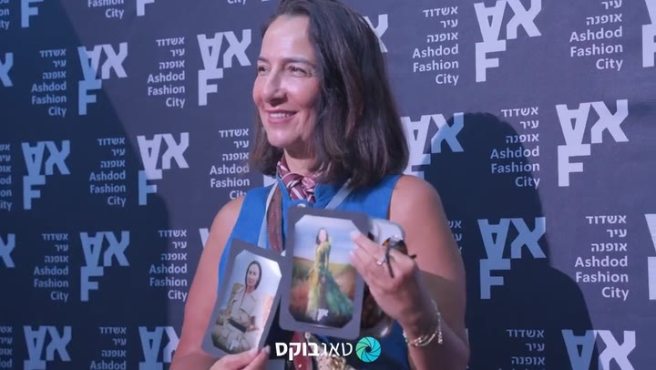 קונספט אישי ממותג — הכרטיס הממותג ביד